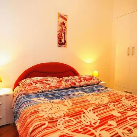 Apartamento 16099a Sutivan